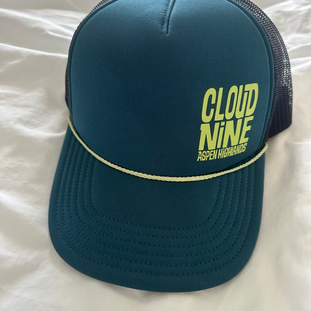 Cloud 9 Aspen cap